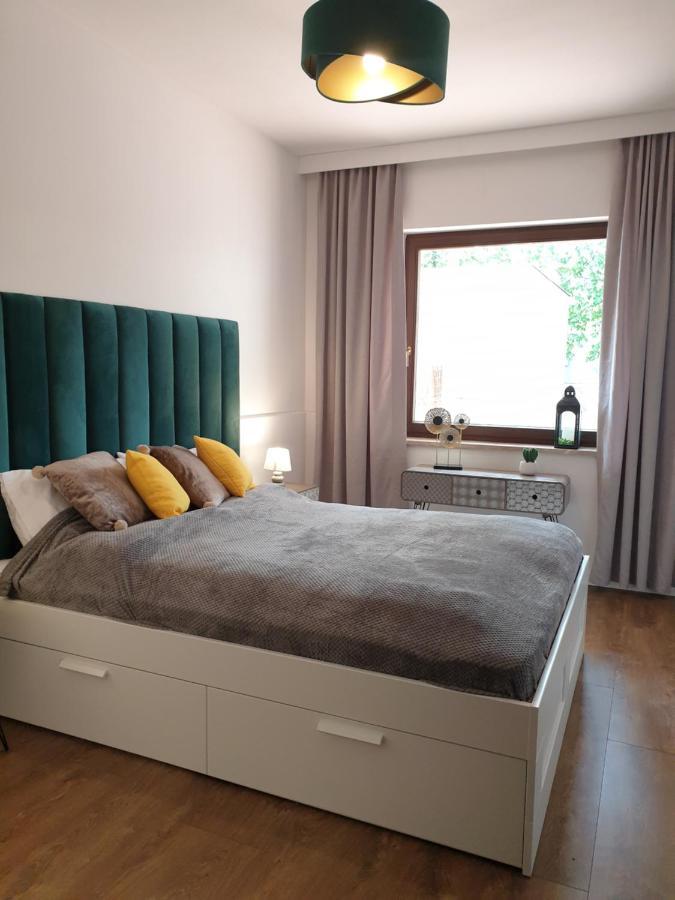 Apartament Milionova Apartment Лодз Екстериор снимка