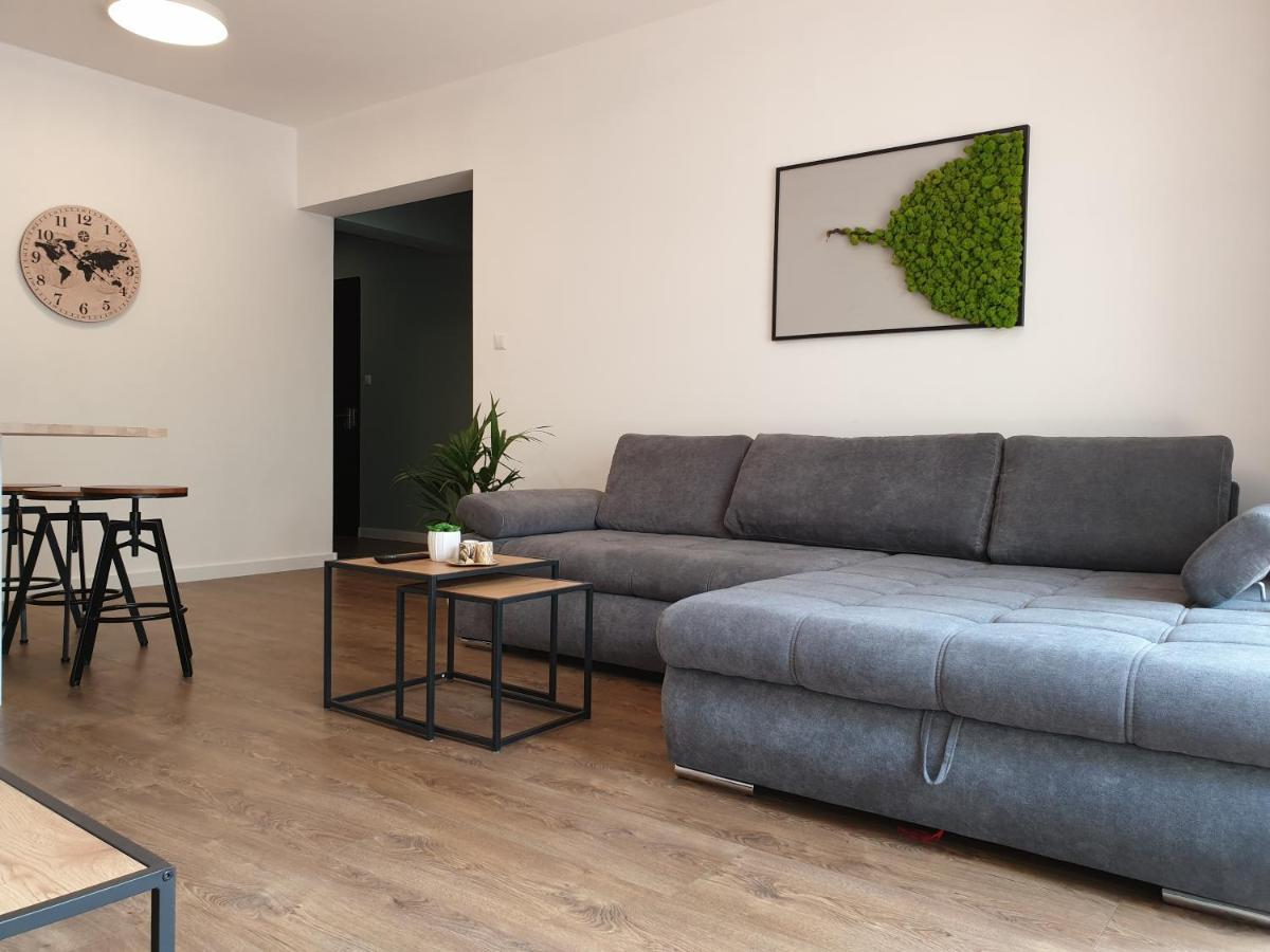 Apartament Milionova Apartment Лодз Екстериор снимка
